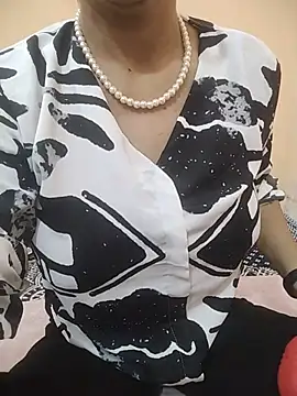 Snapshot of Anna_gougeous chatting on 25, 6, 2026 Anna gougeous online show from 25, 6, 2026