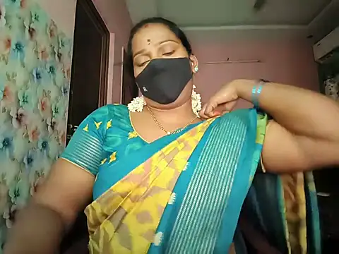 Snapshot of Meenakshy chatting on 21, 7, 2026 Meenakshy online show from 21, 7, 2026