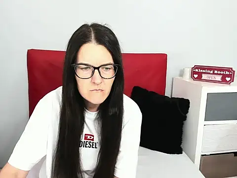 NadiaXlove online show from 9, 7, 2026