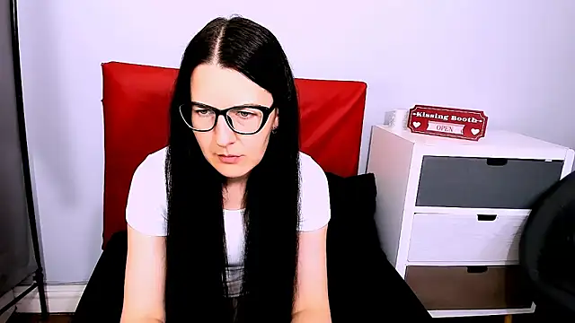 NadiaXlove online show from 6, 6, 2026