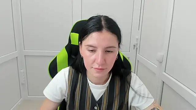 Snapshot of PatteMeoww chatting on 14, 7, 2026 PatteMeoww online show from 14, 7, 2026