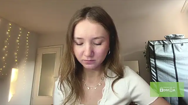 Snapshot of smalllisa chatting on 9, 7, 2026 smalllisa online show from 9, 7, 2026