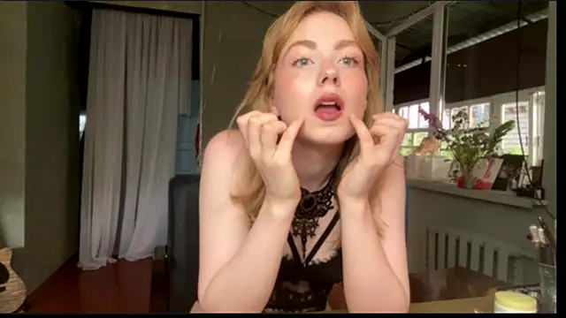 Snapshot of LollyAngel chatting on 10, 7, 2026 LollyAngel online show from 10, 7, 2026