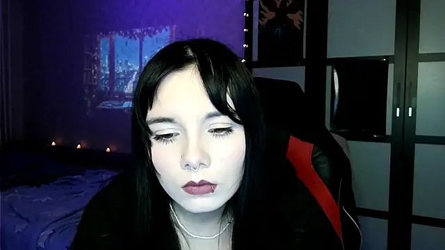 kawaiigothica online show from 4, 6, 2026