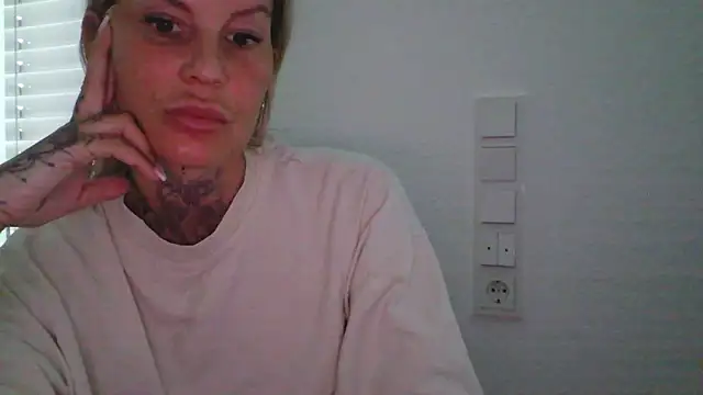 Snapshot of Sierablum chatting on 20, 6, 2026 Sierablum online show from 20, 6, 2026