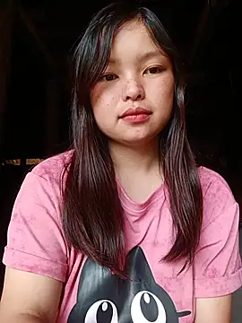 Snapshot of Linna-bae chatting on 24, 6, 2026 Linna-bae online show from 24, 6, 2026