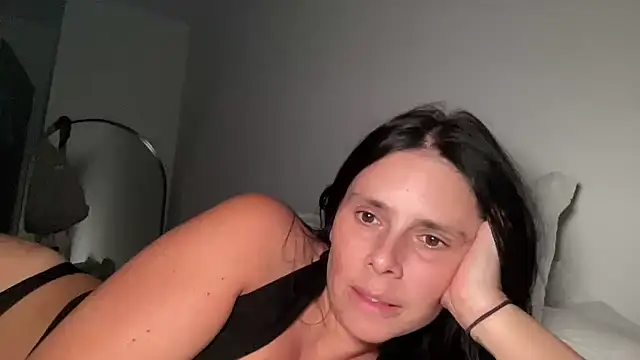 Snapshot of JadeLucy chatting on 28, 6, 2026 JadeLucy online show from 28, 6, 2026