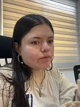 Snapshot of Camila_Duarte_2 chatting on 2, 7, 2026 Camila Duarte 2 online show from 2, 7, 2026