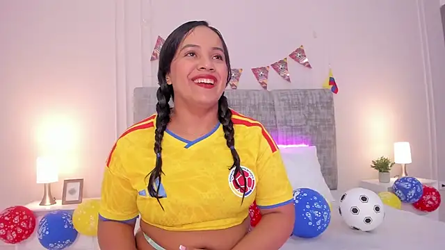 Emma-Velez online show from 27, 6, 2026