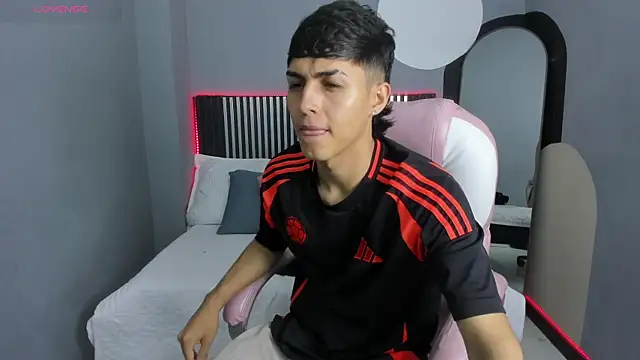 Snapshot of Axel_Mendozaa chatting on 17, 6, 2026 Axel Mendozaa online show from 17, 6, 2026