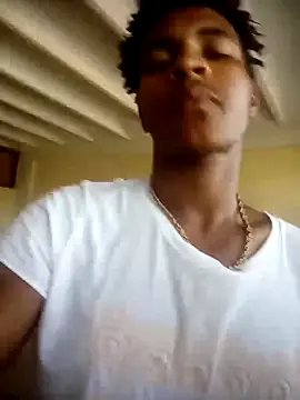 Snapshot of dantecruz19 chatting on 17, 6, 2026 dantecruz19 online show from 17, 6, 2026