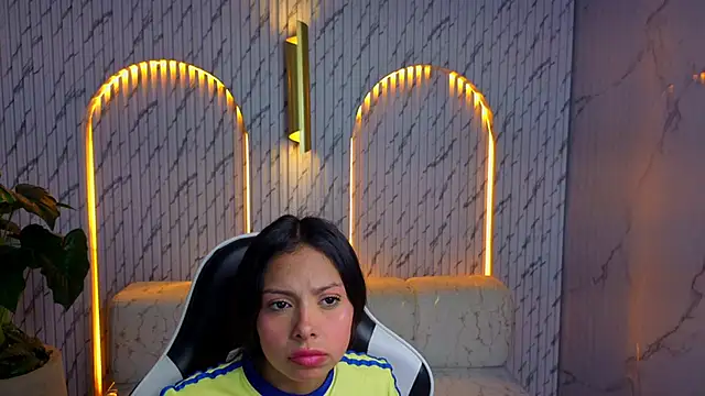 samantha tx  online show from 18, 6, 2026
