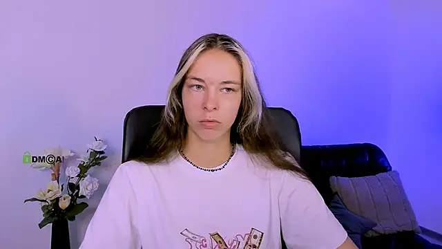 lia dream  online show from 12, 6, 2026