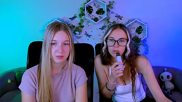lia dream  online show from 3, 8, 2026