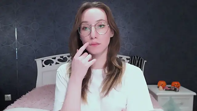 Niixi online show from 13, 6, 2026