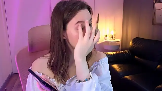 Niixi online show from 18, 6, 2026