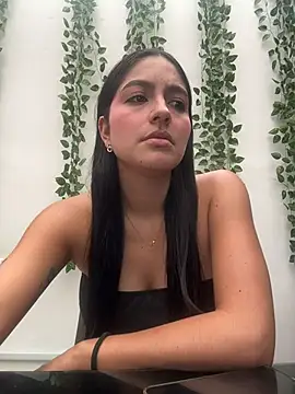 SophiCastro09  online show from 18, 7, 2026