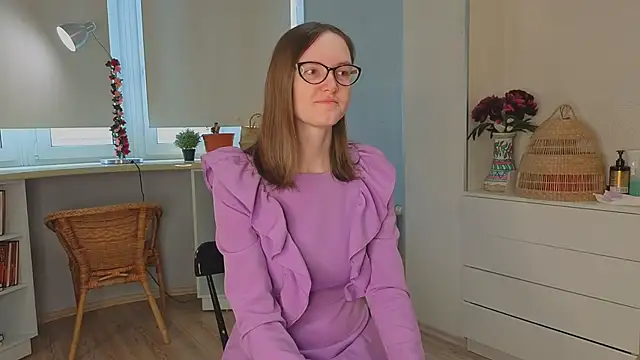 Snapshot of EstelaWeninger chatting on 10, 6, 2026 EstelaWeninger online show from 10, 6, 2026