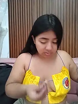 Snapshot of Amber_Herrera chatting on 21, 6, 2026 Amber Herrera online show from 21, 6, 2026