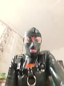 RubberFetischem online show from 19, 1, 2026