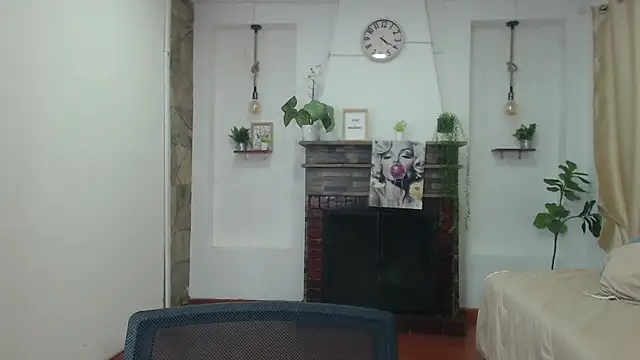 Snapshot of Khalia_ chatting on 8, 6, 2026 Khalia online show from 8, 6, 2026