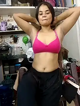Cherry Bommm online show from 28, 6, 2026