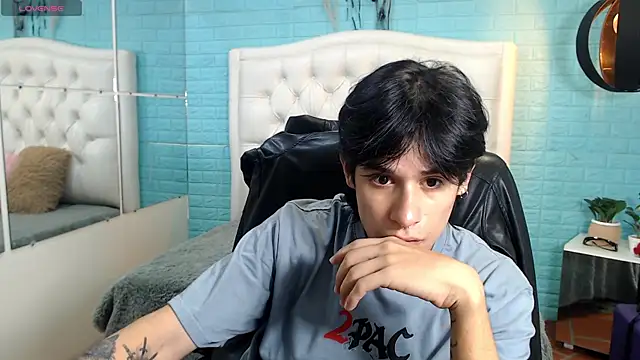 wayath1 online show from 12, 7, 2026