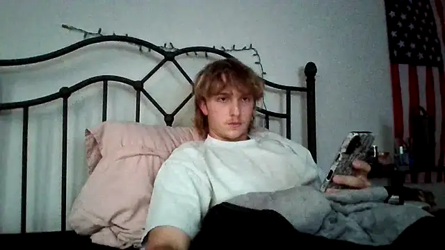 Snapshot of michaeljacobs12 chatting on 5, 6, 2026 michaeljacobs12 online show from 5, 6, 2026