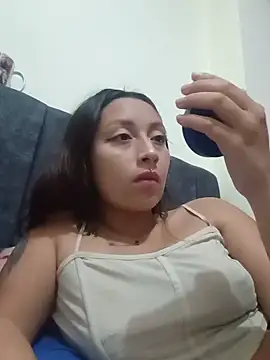 MiaSaen online show from 12, 7, 2026