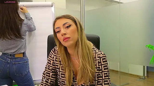 BabesGoWild online show from 19, 2, 2025