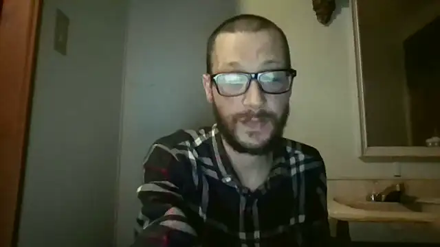 Snapshot of IggyGodsbane chatting on 18, 6, 2026 IggyGodsbane online show from 18, 6, 2026