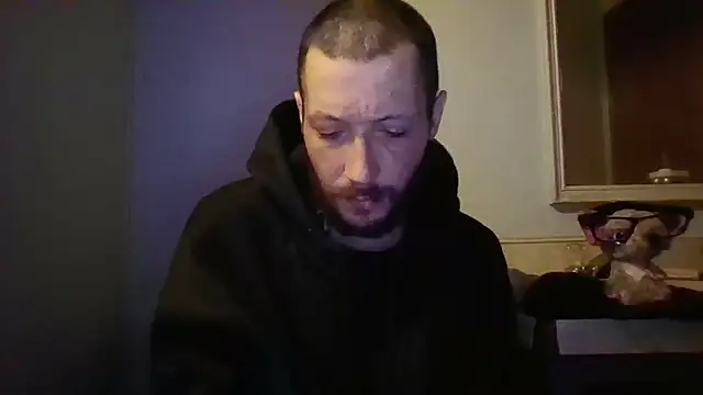 Snapshot of IggyGodsbane chatting on 18, 6, 2026 IggyGodsbane online show from 18, 6, 2026