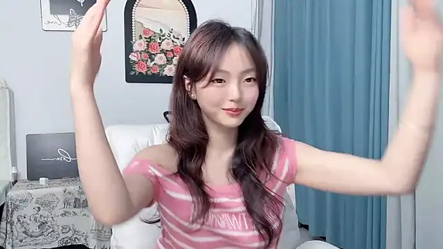 Snapshot of wenwen8888 chatting on 17, 6, 2026 wenwen8888 online show from 17, 6, 2026