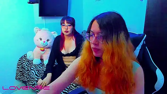 Snapshot of raven_kitty chatting on 10, 6, 2026 raven kitty online show from 10, 6, 2026
