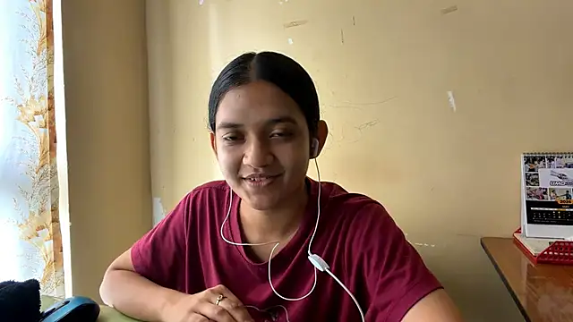 Snapshot of yuna_luxy chatting on 10, 6, 2026 yuna luxy online show from 10, 6, 2026