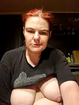 Snapshot of GoldenWifee chatting on 15, 7, 2026 GoldenWifee online show from 15, 7, 2026