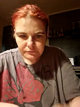 Snapshot of GoldenWifee chatting on 9, 7, 2026 GoldenWifee online show from 9, 7, 2026