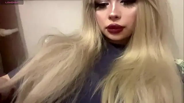 moonluv33 online show from 25, 7, 2026