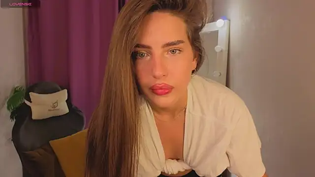 Bella  Kallen online show from 7, 7, 2026