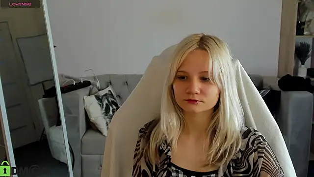 Bunny Elsy online show from 10, 6, 2026