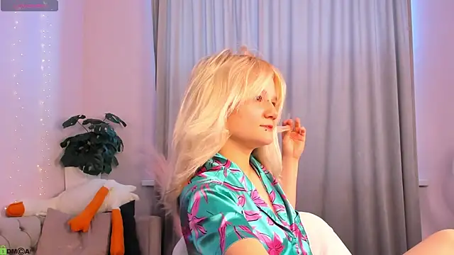 Bunny Elsy online show from 25, 6, 2026