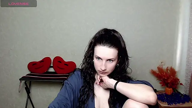 LilithRivi online show from 10, 6, 2026