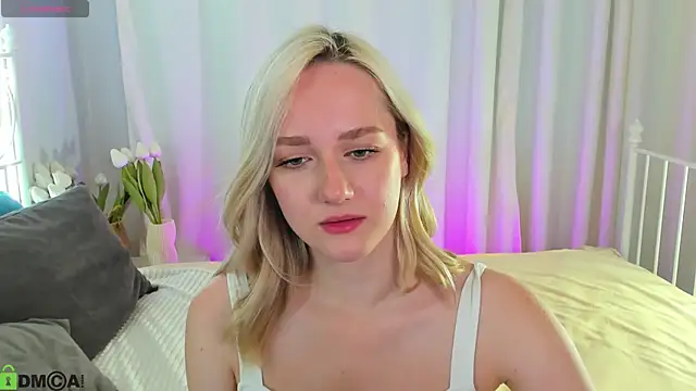 Chloe-Deccer online show from 25, 7, 2026