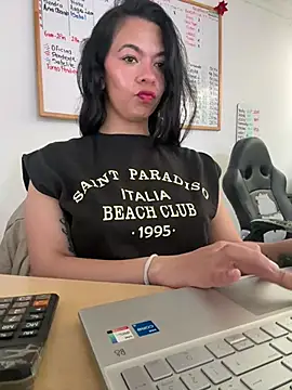 vanellopeFoxx online show from 14, 7, 2026