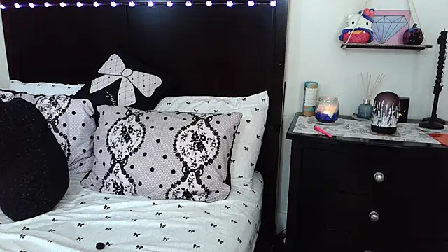 Snapshot of gothbaby3055 chatting on 11, 7, 2026 gothbaby3055 online show from 11, 7, 2026