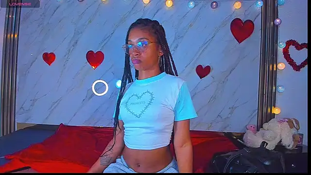 Snapshot of Noami_ chatting on 24, 6, 2026 Noami online show from 24, 6, 2026