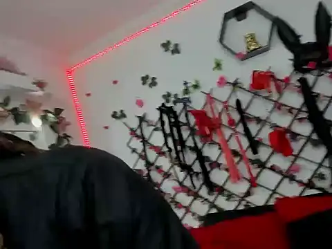 dolls temptationn online show from 8, 6, 2026