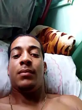 Snapshot of Enzo_Manul chatting on 17, 6, 2026 Enzo Manul online show from 17, 6, 2026