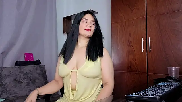 Snapshot of dulce_122 chatting on 15, 6, 2026 dulce 122 online show from 15, 6, 2026