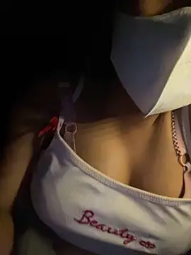 Toiyeuanh online show from 20, 6, 2026